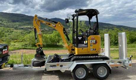 Vente et location de mini-pelle CAT 301.7 CR pour travaux de terrassement à Vienne 